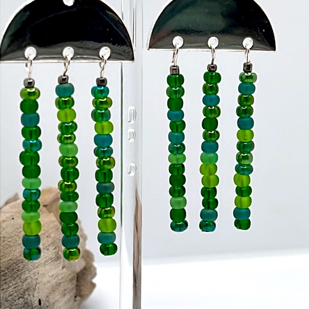 Green Contemporary Earrings. - Picture 3 of 3